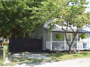2013 30th St, Bedford, IN 47421