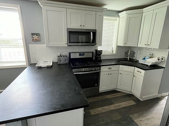 2nd image of 25 L St #1