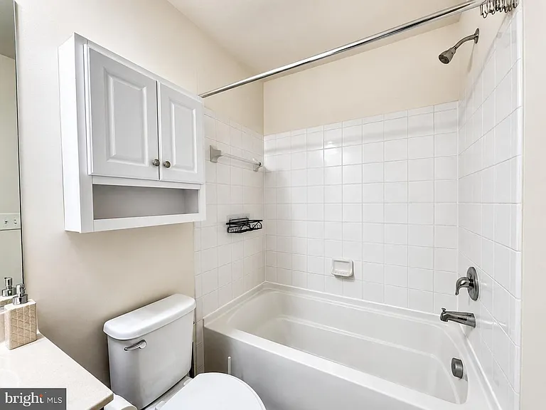 4811 Hicks Dr — Photo 7