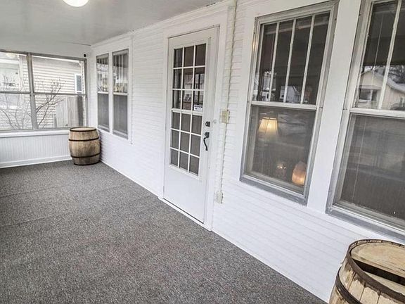 2nd image of 1513 Y St