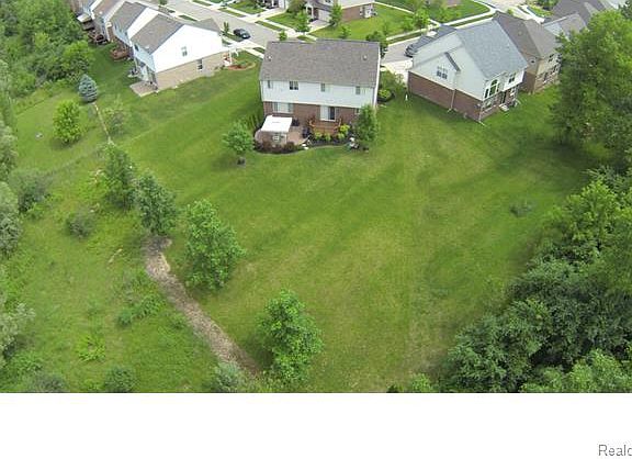 3rd image of 6168 Cheshire Park Dr #1