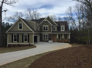 304 Chestnut Oak Ln, Dawsonville, GA