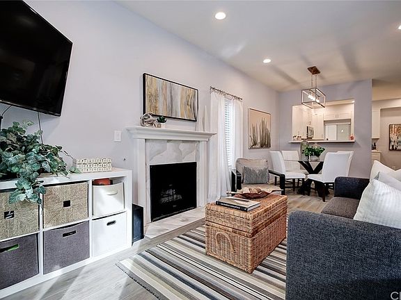 4th image of 2542 S Centinela Ave