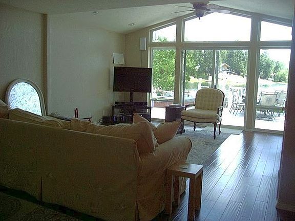 3rd image of 181 Terrace Ave