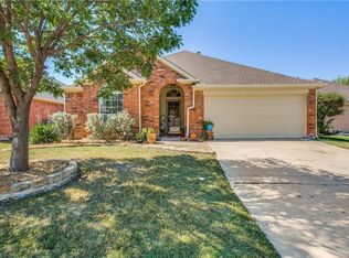 2605 Lonesome Oak Dr, Corinth, TX 76208