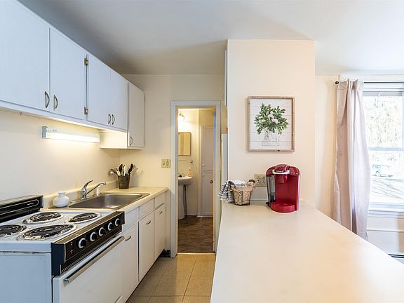 5th image of 64 State Street