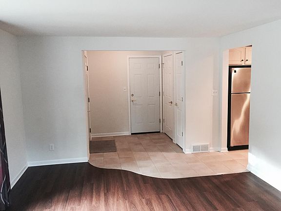 2nd image of 3105 N 25th St #3105