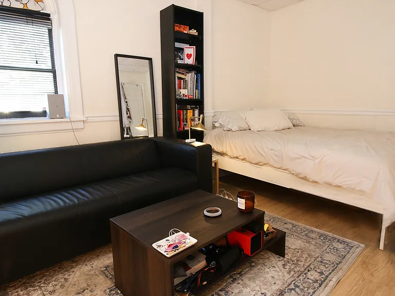 54-56 Oak St #3 — Photo 10