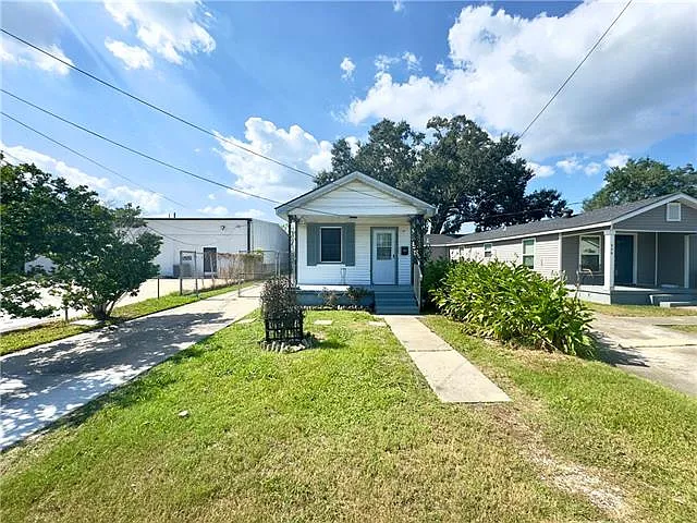 Building Photo - 958 Avenue B