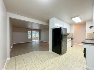 22521 30th Ave S #2, Seattle, WA 98198