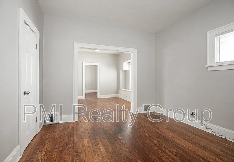 3600 E 153rd St #DOWN — Photo 4