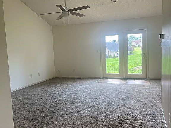 5th image of 2315 Cedarwood Dr
