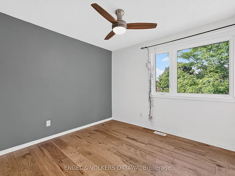 2123 Esprit Dr — Photo 38
