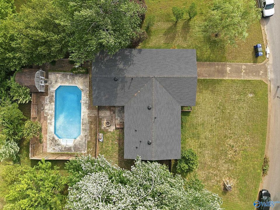 1st image of 1003 Woodbine Rd