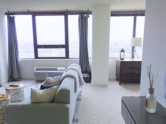 5th image of 1250 S Michigan Ave #4