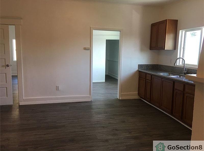 1st image of 4504 1/2 Wesley Ave