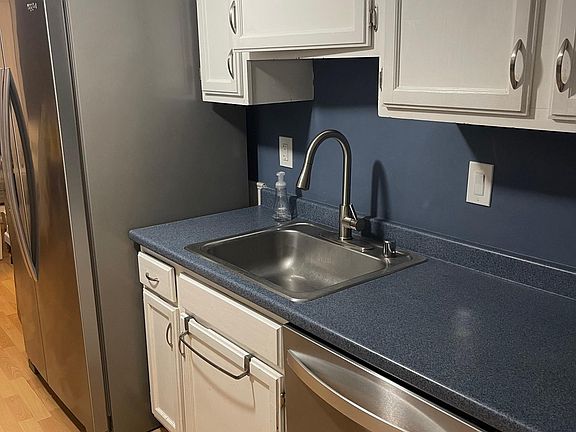3rd image of 6604 Birchleigh Way