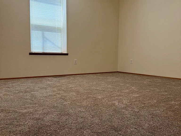 482 Iowa St #B — Photo 16