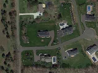 20 Cricket Trl, Guilford, CT 06437