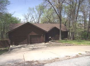 6166 114th St, Blue Grass, IA 52726