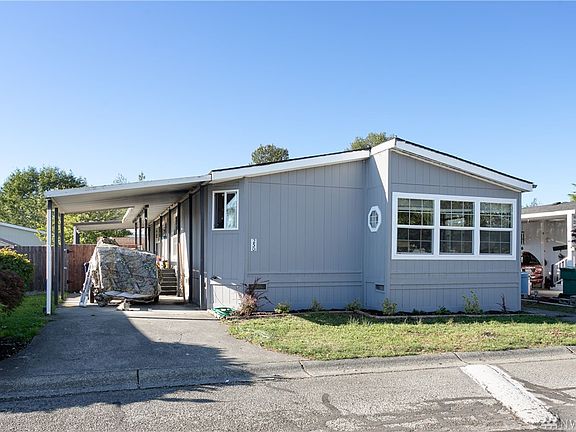 2nd image of 250 Noble Fir Cir