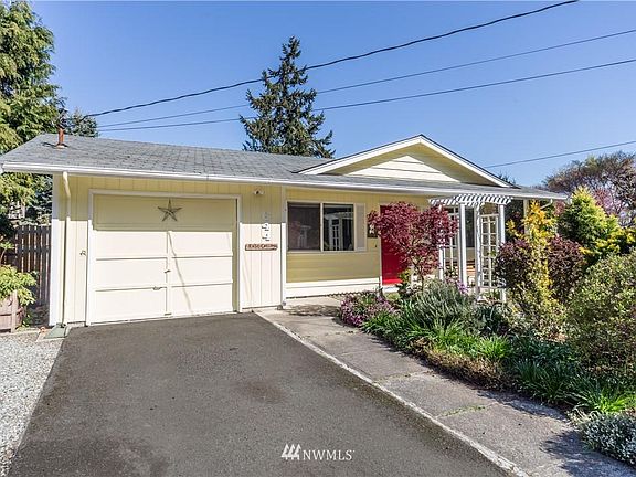 2nd image of 644 Parkside Dr