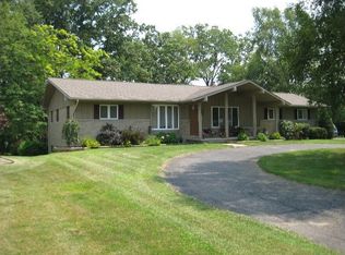 6938 Ellinwood Dr, White Lake, MI