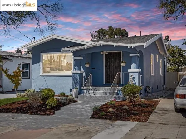 2839 Bartlett St, Oakland, CA 94602