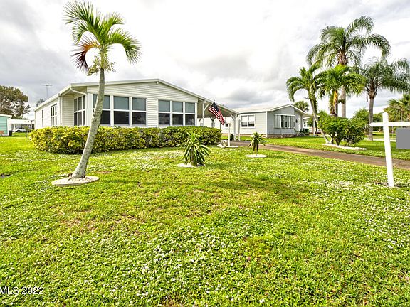 4th image of 807 Lilac Dr
