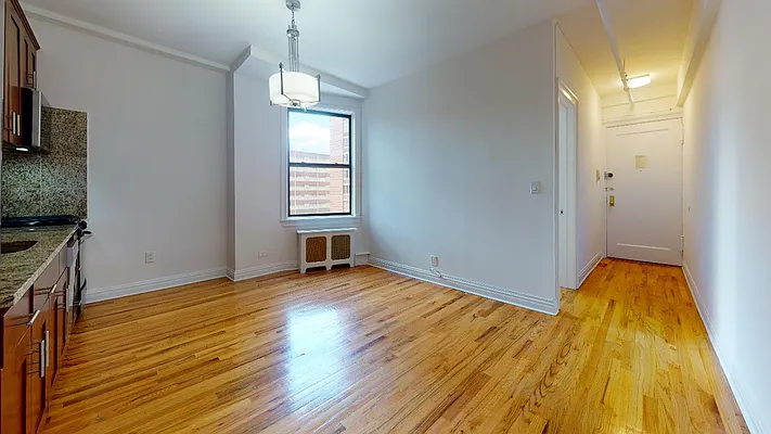 Rented by Bond New York | media 3