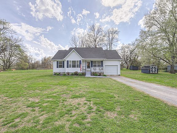 2nd image of 8133 Misty Ln