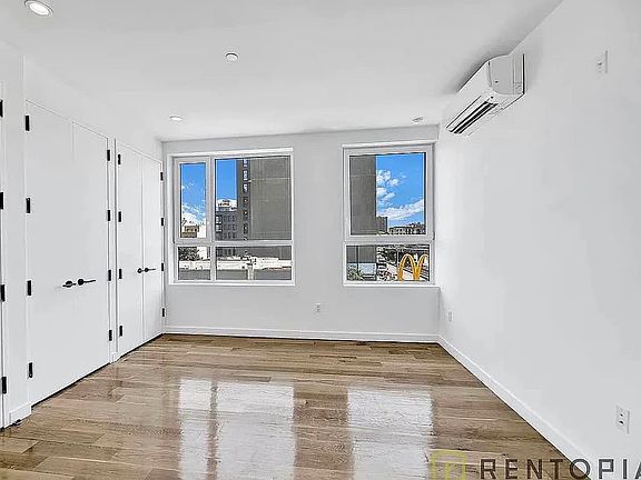 5th image of 1875 Atlantic Ave #543