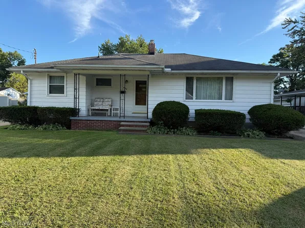 442 Milan Ave, Amherst, OH 44001
