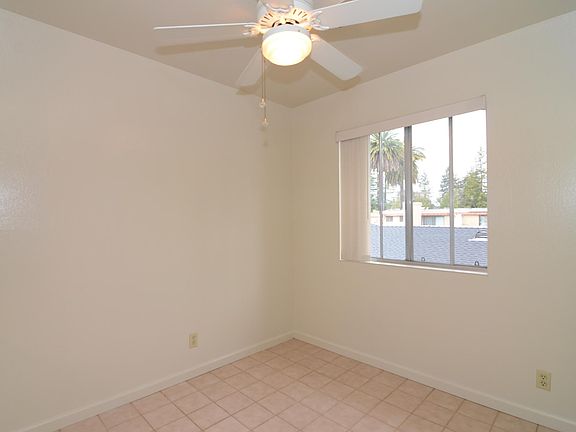 4th image of 1398 Dale Ave APT 4