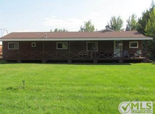 12 Bartlett Ln, Cody, WY 82414