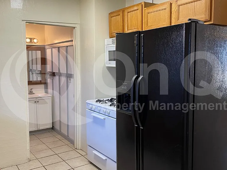 39 W 30th St #C — Photo 2