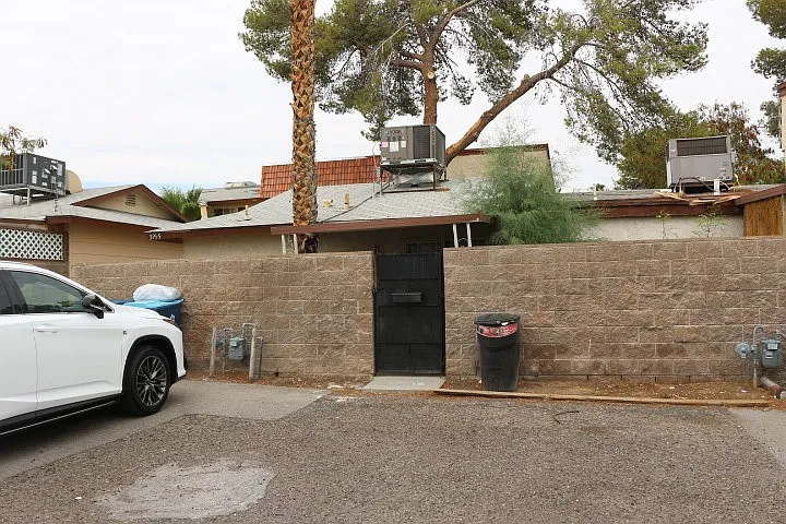 3955 Visby Ln — Photo 17