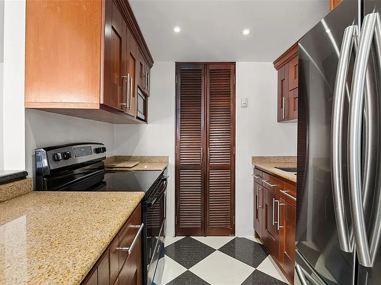 3205 Isla Verde Ave #603 — Photo 37