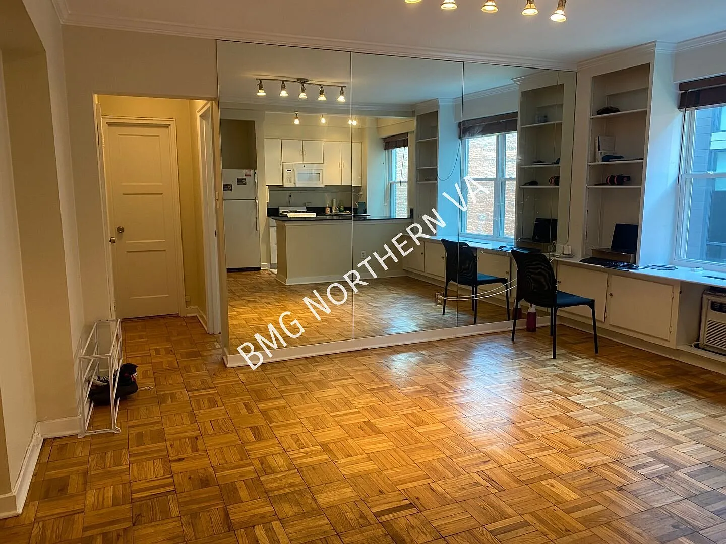 Charming 1 Bed 1 Bath Mid-Rise Condo In West End - Between Dupont Circle & Foggy Bottom — Photo 2