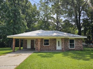 847 Herrin Dr, Picayune, MS 39466