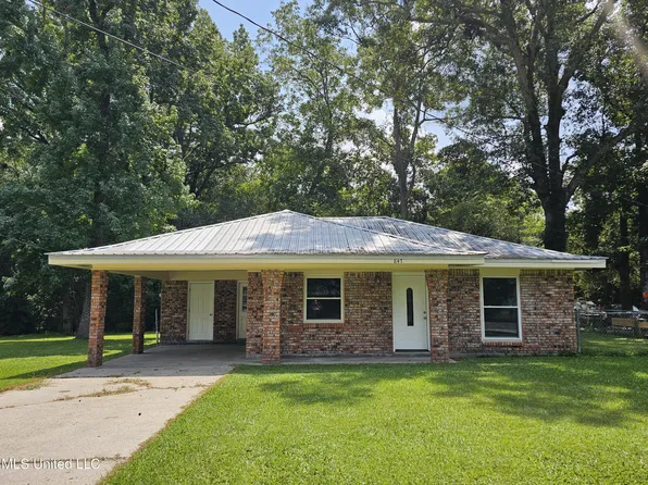 847 Herrin Dr, Picayune, MS 39466