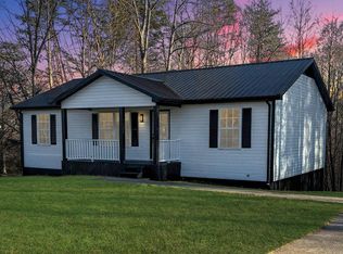 172 Falcon Rd, Martinsville, VA 24112