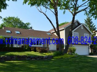 6318 Sleepy Hollow Cir, Middleton, WI 53562