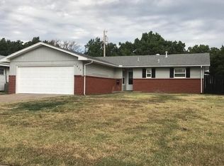 1413 Bradbary Ln, Ponca City, OK 74601
