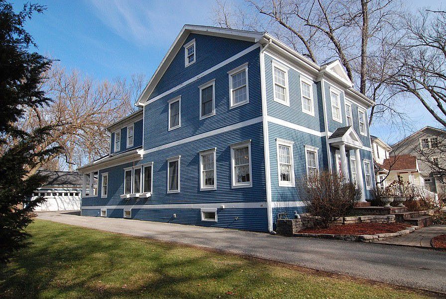 2nd image of 257 E South St