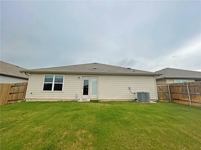 5825 Shanjia Dr — Photo 27