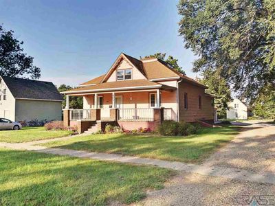 601 N 3rd St, Beresford, SD, 57004
