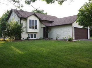 15791 Hallmark Path, Apple Valley, MN 55124