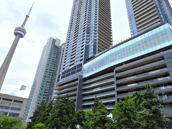 (undisclosed Address), Toronto, ON M5V 0X4