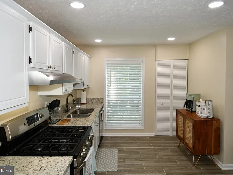 11944 Cardamom Dr #11944 — Photo 17